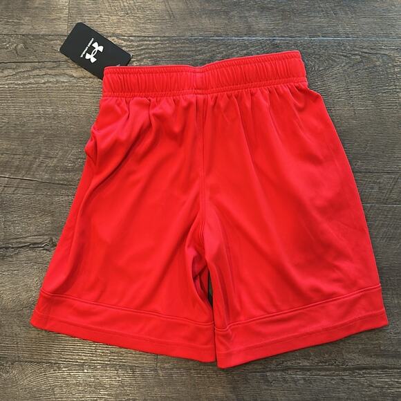 Under Armour Youth XS Red Athletic Shorts - Picture 7 of 7